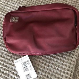 Lululemon Everywhere belt bag.